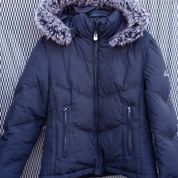 Guess Jackets & Blazers - Black Guess Jacket Size L